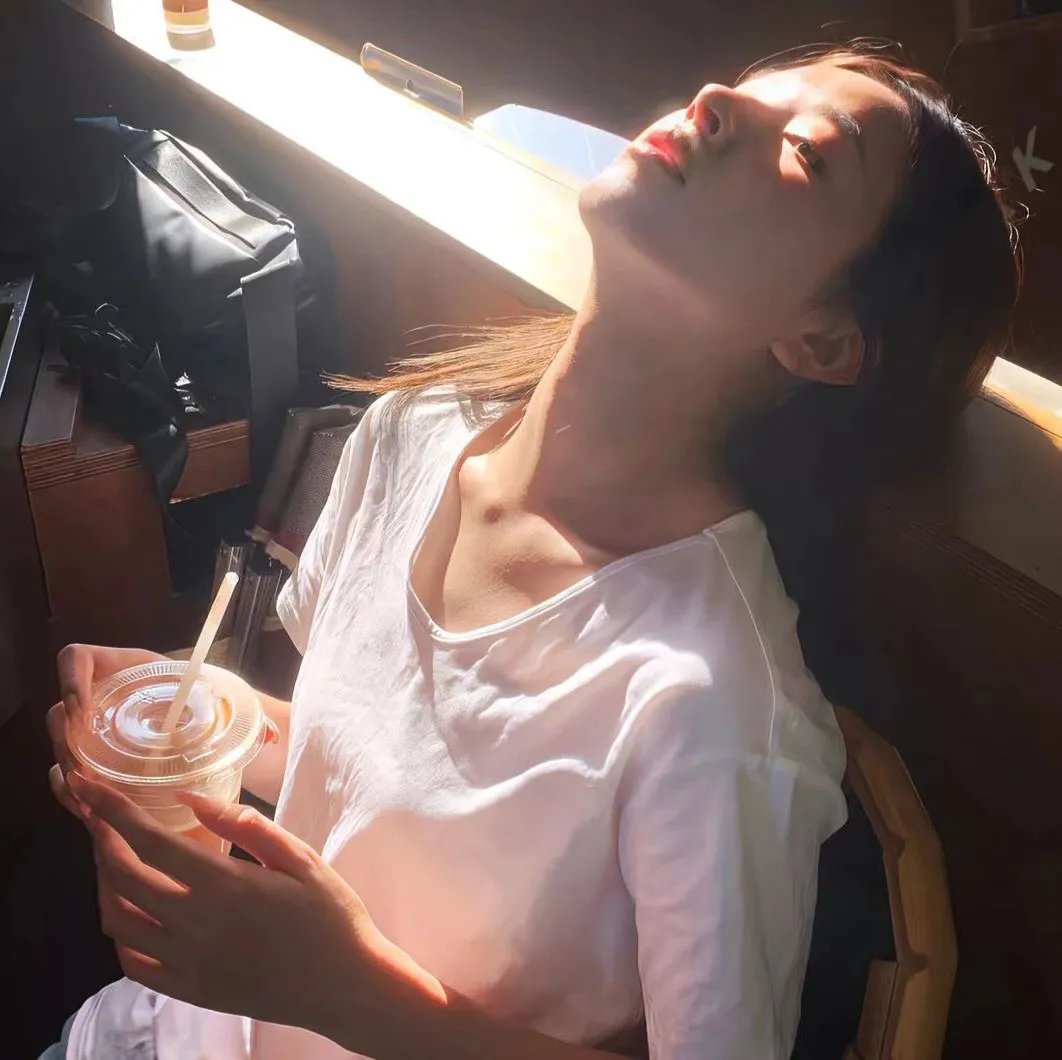 重逢八零恰逢你的明媚